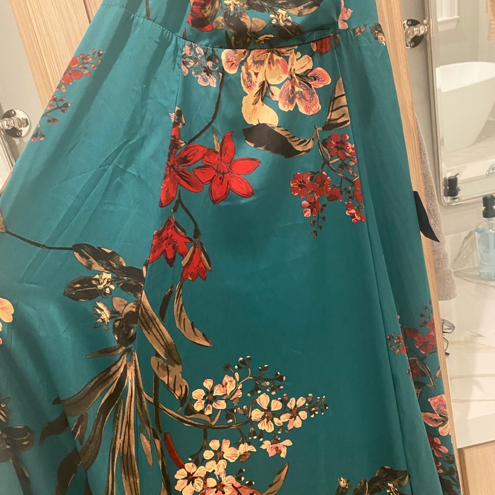Floral Green Wrap Dress - Picture 6 of 10
